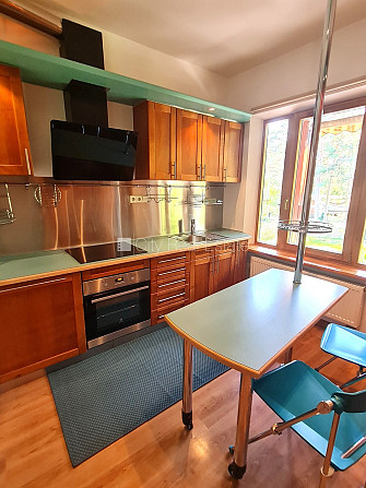 Fasādes māja, renovēta māja, ieeja no ielas, ir lifts, istabas izolētas 2 gab., studio tipa, Rīga - foto 12