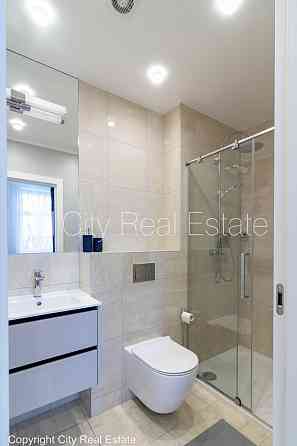 Реновированный дом, благоустроенная озеленённая территория, подъездная дорога Rīga