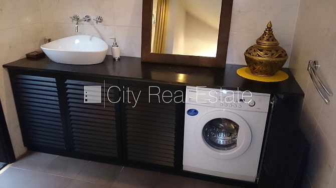 Мансарда, лифт, французский балкон, окна выходят во двор, одна изолированная Рига - изображение 11