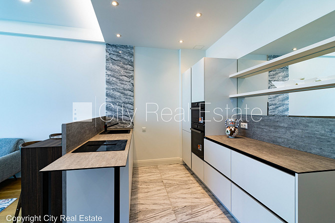 Новостройка, фасадный дом, вход со двора, лифт, лестничная клетка после Рига - изображение 16