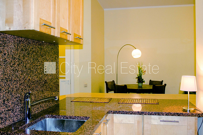 Labiekārtota apzaļumota teritorija, iežogota teritorija, vieta vairākām automašīnām, Jūrmala - foto 19