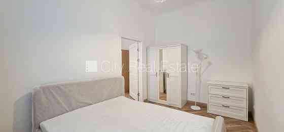 Эта квартира сдается в аренду посуточно (краткосрочная аренда), стоимость аренды Rīgas rajons