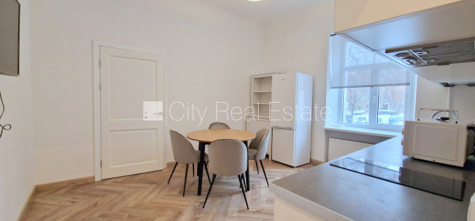 Šo dzīvokli izīrē pa diennaktīm (īstermiņa īre), īres cena sludinājumā norādīta par Rīgas rajons - foto 4