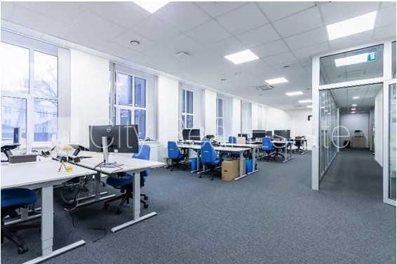 Fasādes māja, restaurēta māja, apsargāta teritorija, ieeja no ielas, ir lifts, kāpņu telpa Rīga - foto 4