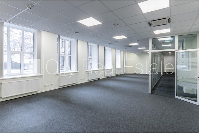 Fasādes māja, restaurēta māja, apsargāta teritorija, ieeja no ielas, ir lifts, kāpņu telpa Rīga - foto 7