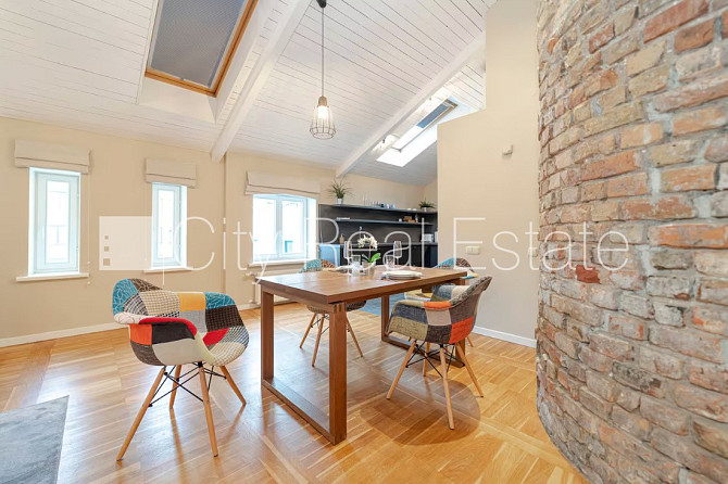 Projekts - Centra Nams, jaunceltne, labiekārtota apzaļumota teritorija, ir lifts, logi vērsti uz Rīga - foto 12