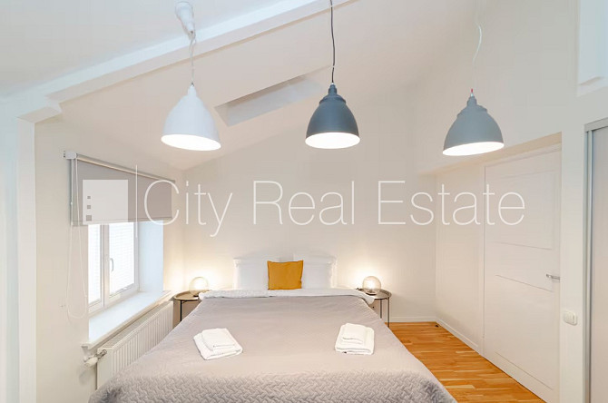 Projekts - Centra Nams, jaunceltne, labiekārtota apzaļumota teritorija, ir lifts, logi vērsti uz Rīga - foto 19