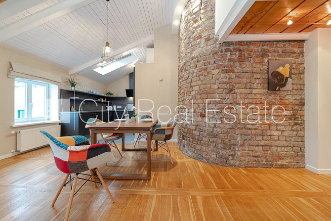 Projekts - Centra Nams, jaunceltne, labiekārtota apzaļumota teritorija, ir lifts, logi vērsti uz Rīga - foto 11