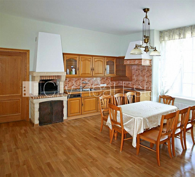 Labiekārtots apzaļumots pagalms, garāža divām automašīnām, veranda, baseins, sauna, Jūrmala - foto 20