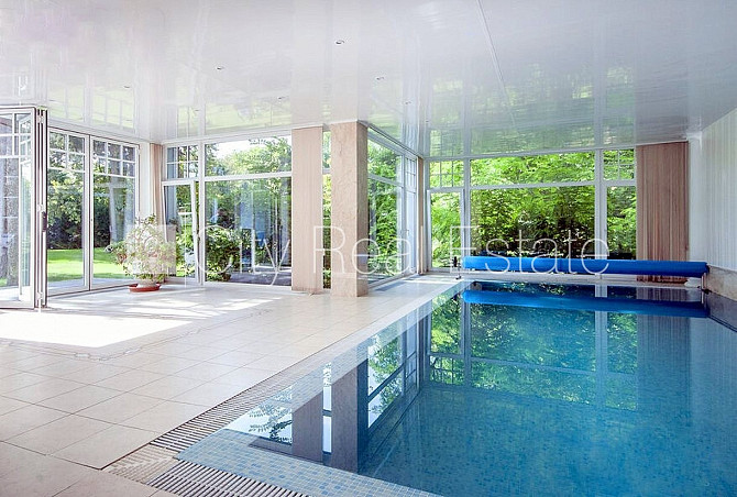 Labiekārtots apzaļumots pagalms, garāža divām automašīnām, veranda, baseins, sauna, Jūrmala - foto 15