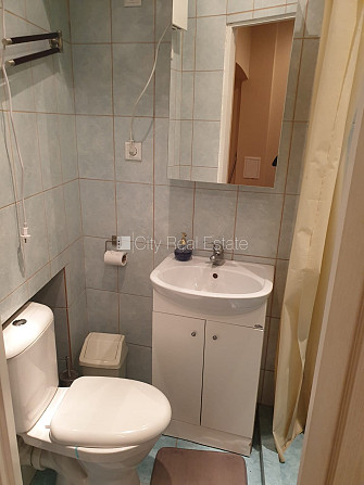 Fasādes māja, labiekārtota apzaļumota teritorija, ieeja no pagalma, studio tipa, virtuve Rīgas rajons - foto 7