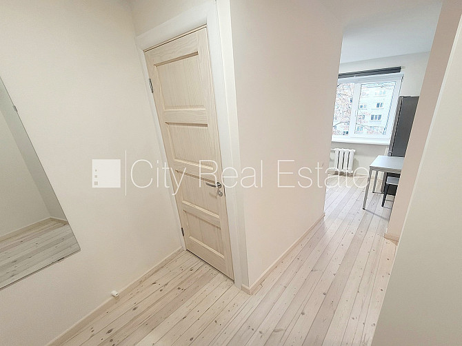 Зеленая территория, бесплатная стоянка во дворе, лестничная клетка после Рига - изображение 5