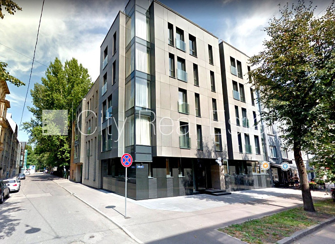 Jaunceltne, labiekārtota apzaļumota teritorija, bruģēts piebraucamais ceļš, garāža vienai Rīga - foto 16