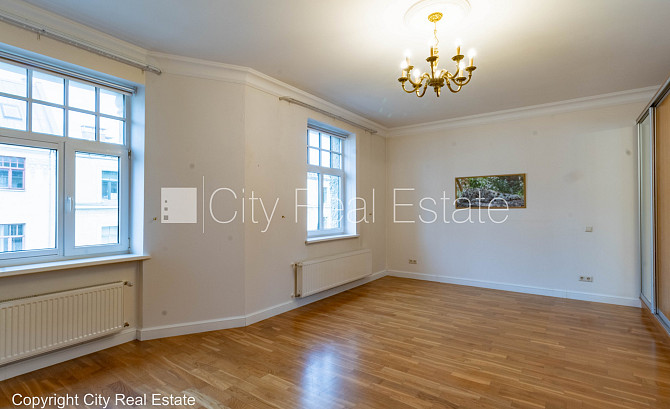 Фасадный дом, реновированный дом, место для машины, охраняемая автостоянка, Рига - изображение 8