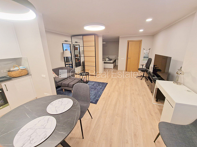 Pagalma ēka, renovēta māja, slēgts pagalms, iespēja nomāt autostāvvietu, ieeja no ielas, Rīga - foto 11