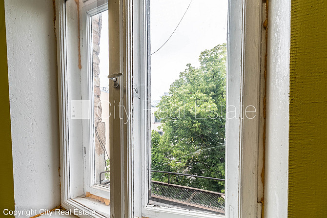 Fasādes māja, renovēta māja, slēgts pagalms, iespēja nomāt autostāvvietu, ieeja no ielas un Rīga - foto 14