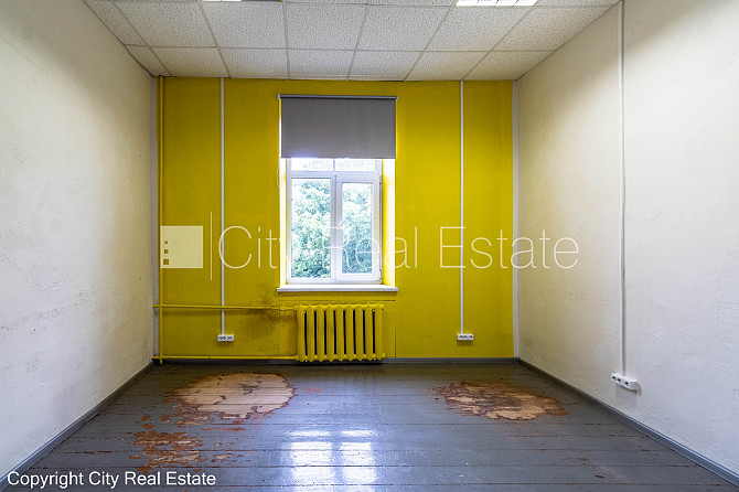 Fasādes māja, renovēta māja, slēgts pagalms, iespēja nomāt autostāvvietu, ieeja no ielas un Rīga - foto 8