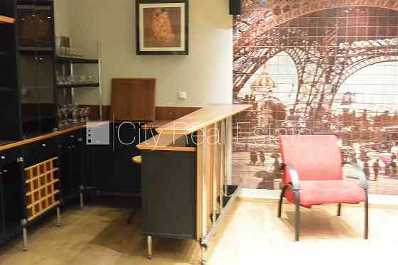 Земля в собственности, здание во дворе, поменянное покрытие крыши, кирпичные Рига