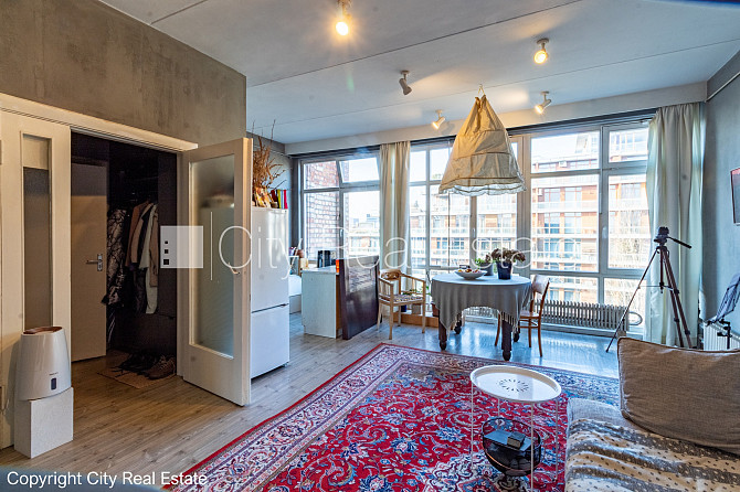 Фасадный дом, благоустроенный озеленённый двор, место для машины, вход с улицы и Рига - изображение 15