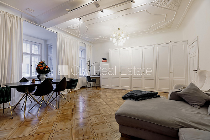 Фасадный дом, реновированный дом, закрытый двор, охраняемая автостоянка, вход с Рига - изображение 4