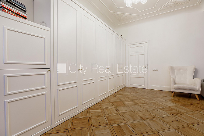 Фасадный дом, реновированный дом, закрытый двор, охраняемая автостоянка, вход с Рига - изображение 7