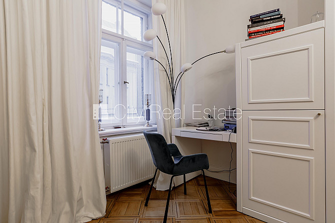 Фасадный дом, реновированный дом, закрытый двор, охраняемая автостоянка, вход с Рига - изображение 5