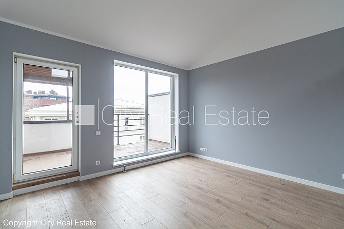 Земля в собственности, рядный дом, новостройка, количество квартир в здании 4 шт., Рига - изображение 10