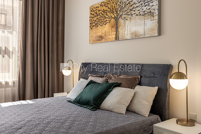 Реновированный дом, закрытый двор, место для машины, лестничная клетка после Рига - изображение 4