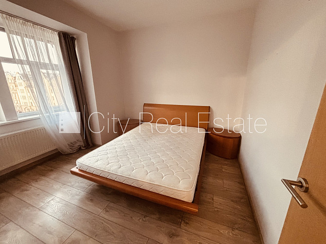 Окна выходят на улицу, широкий вид из окна, в доме новая електроинсталяция, в доме Рига - изображение 6