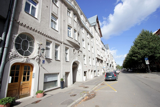 Фасадный дом, реновированный дом, закрытый двор, возможность аренды парковки, Рига - изображение 9