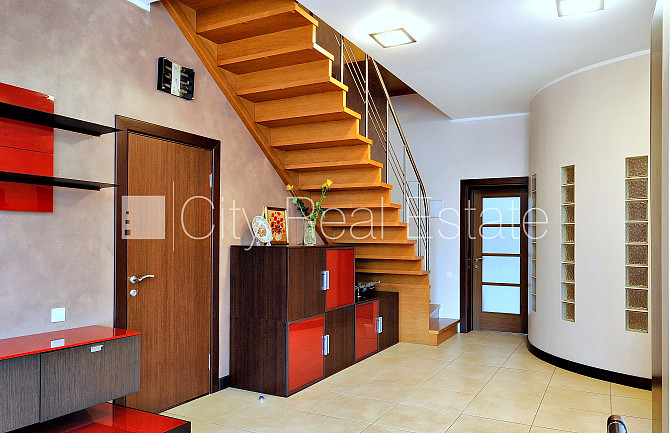 Частный дом, новостройка, благоустроенный озеленённый двор, территория обнесена Юрмала - изображение 8