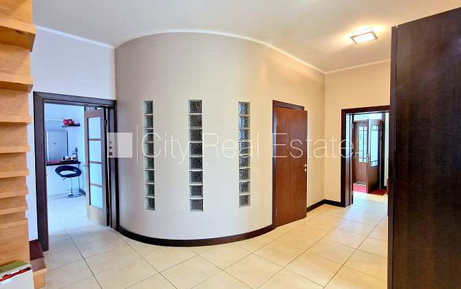 Частный дом, новостройка, благоустроенный озеленённый двор, территория обнесена Юрмала - изображение 12