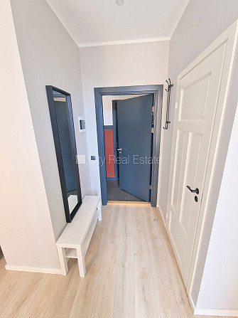 Pagalma ēka, renovēta māja, slēgts pagalms, ieeja no pagalma, kāpņu telpa pēc kapitālā Rīga - foto 14