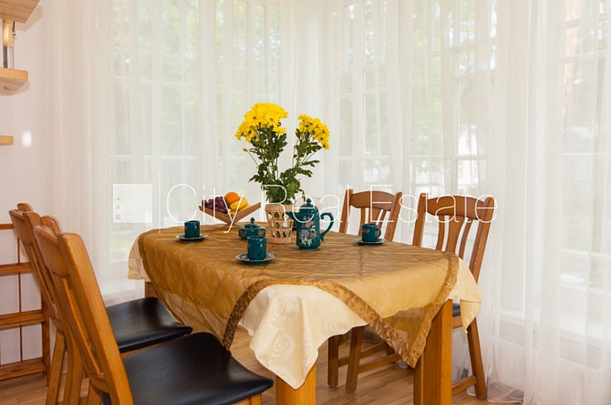 Labiekārtots apzaļumots pagalms, slēgts pagalms, teritorijas iebrauktuves vārti aprīkoti ar Jūrmala - foto 2