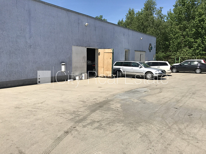 Renovēta māja, vieta vairākām automašīnām, mājā pieslēgta 3 fāžu elektroenerģijas Rīga - foto 4