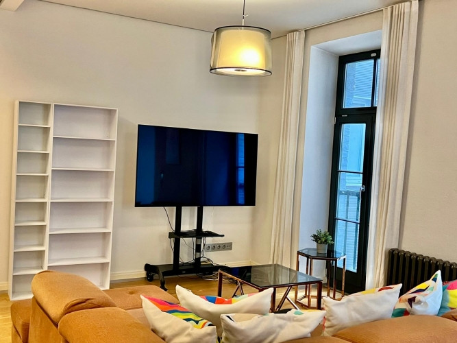 Īrei tiek piedāvāts 4 istabu dzīvoklis (108 m), kas atrodas klusā un zaļā ielā  Hugo Rīga - foto 6