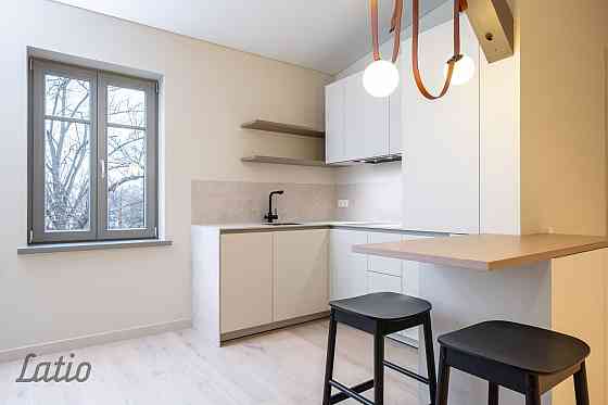 Pārdod plašu un skaistu mansarda veida dzīvokli renovētā mājā Āgenskalnā.
Dzīvoklis ir pilnībā gatav Rīga