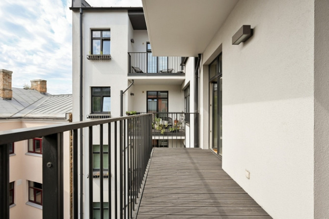 Izīrē gaišu un plašu 3 istabu dzīvokli!  Dzīvoklis atrodas Klusajā centrā, vienā no jaunākajiem proj Рига - изображение 5