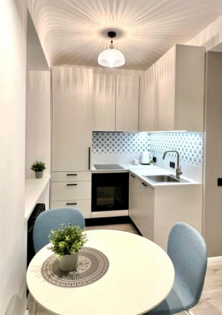 Tiek izīrēts gaumīgi izremontēts 2 istabu dzīvoklis Teikā. Dzīvoklis ir tikko pēc remonta Rīga - foto 4