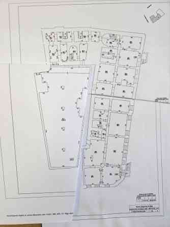 Предлагаются помещения общей площадью 600 м, расположенные в цокольном этаже Rīga