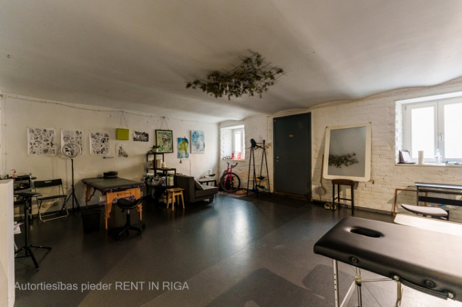 Bright premises near Miera Street, with a beautiful garden in the courtyard.  Two separate rooms wit Рига - изображение 2