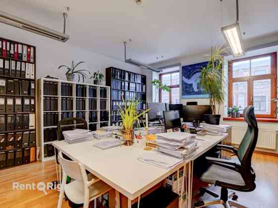 Office premises in a renovated building on the 5th floor (NO ELEVATOR).  A cozy, well-maintained, an Рига