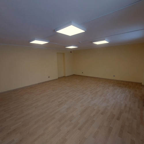 Iznomā biroja telpas centrā Ganību dambī.  + 1. stāvs + 42 m2 + 3 bezmaksas autostāvvietas + Rīga - foto 3