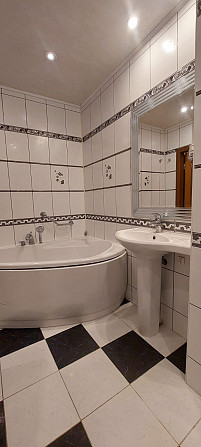 Īpašnieks pārdod gaišu, plašu un mājīgu 2‑istabu dzīvokli 104.sērijas mājā, 59, 6m2. Vidus... Рига - изображение 11