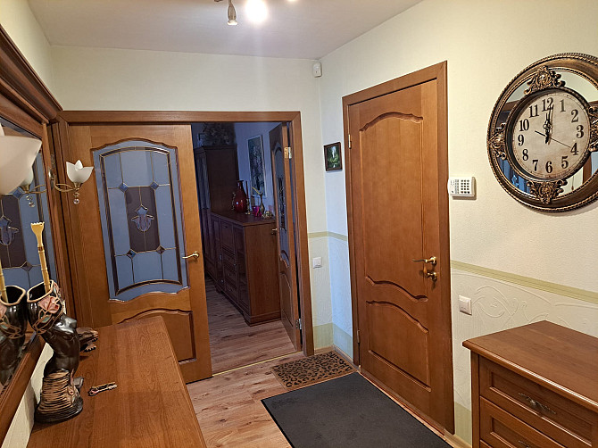 Īpašnieks pārdod gaišu, plašu un mājīgu 2‑istabu dzīvokli 104.sērijas mājā, 59, 6m2. Vidus... Рига - изображение 3