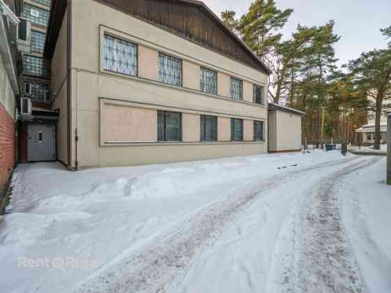 Качественное и капитальное здание, идеально подходящее для создания дома Jūrmala