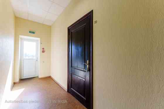 Сдаются офисные помещения в Саркандаугаве  2 этаж.  Предлагаются офисные Rīga