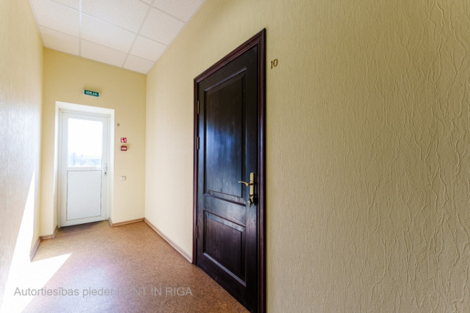 Piedāvājumā biroja telpas Sarkandaugavā, ēkas 2. stāvā. Funkcionāls plānojums, piemērotas Rīga - foto 4