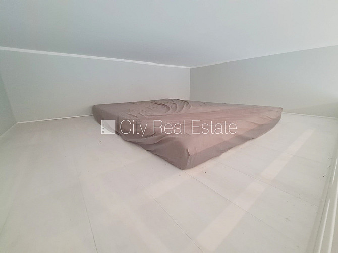 Fasādes māja, renovēta māja, slēgts pagalms, ieeja no ielas, kāpņu telpa pēc kapitālā Rīga - foto 14