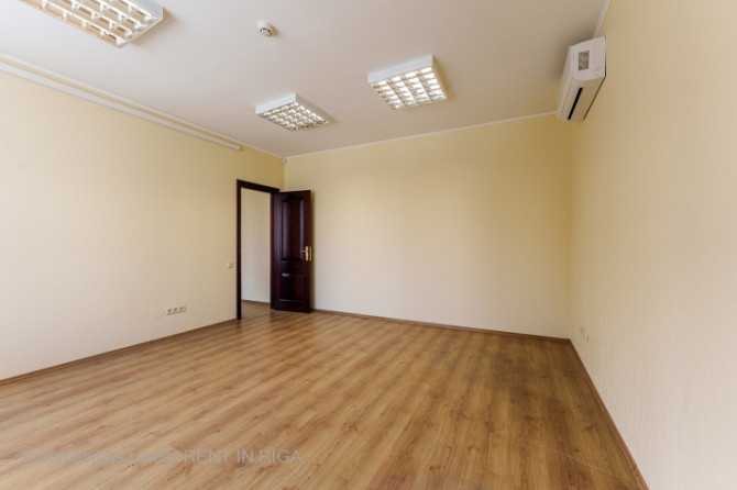 Iznomā biroja telpas Sarkandaugavā  2. stāvā  Piedāvājumā biroja telpas Sarkandaugavā, Rīga - foto 5